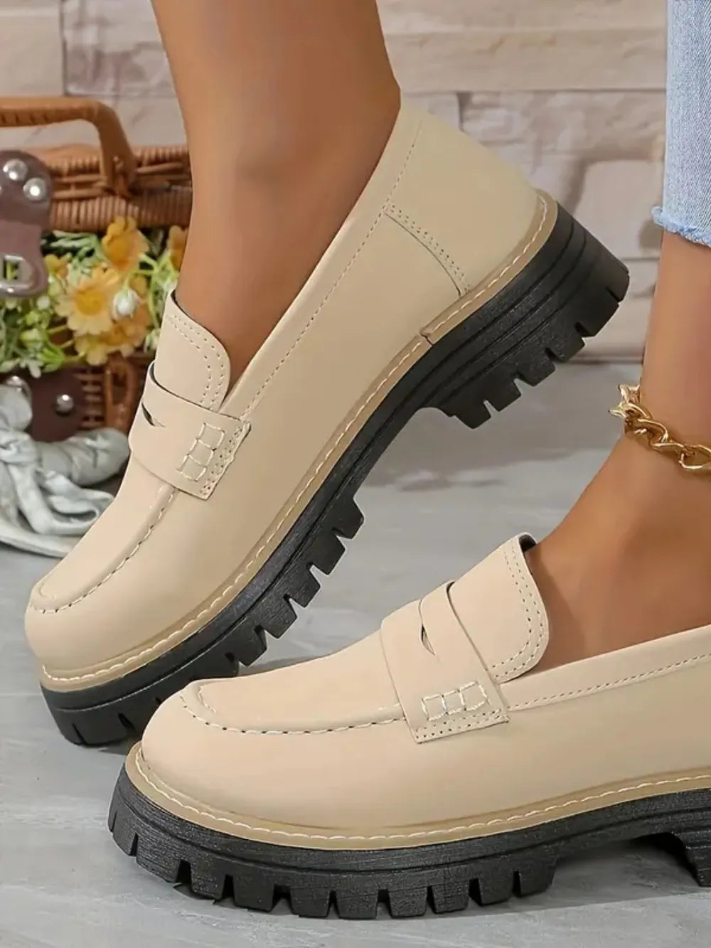 Casual sandblasted British style women&